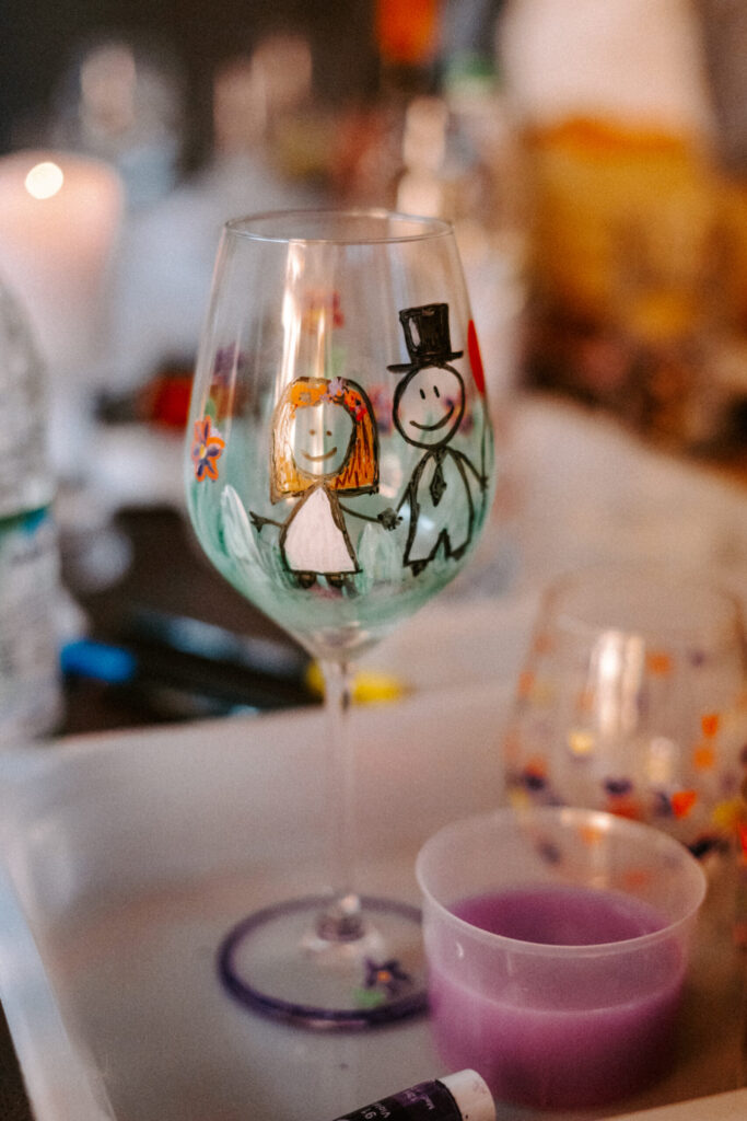 25 05 28 glaeser bemalen aichach031 scaled.jpg